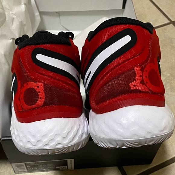 Nike KD Trey 5 VIII Basketball Shoes - Picture 4 of 5